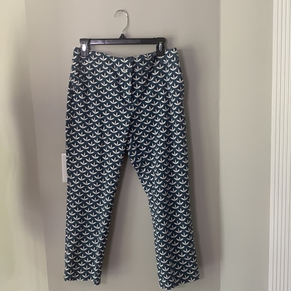 Ann Taylor ankle pants size 8 EUC - Picture 1 of 4
